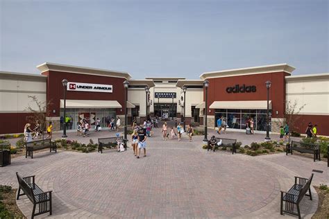 Eagan premium outlets - Twin Cities Premium Outlets is home to over 85 Outlet Stores including; Nike Factory Store, Coach, Polo Ralph Lauren, Under Armour and Vera Bradley. Our covered walkways offer a comfortable shopping experience but still allows the opportunity to relish in the seasons of Minnesota. The Mall has a Food Court with …